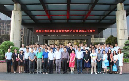 �����й���a(ch��n)�I(y��)�f(xi��)�����������������칲�̹���(chu��ng)����(w��)ģʽ